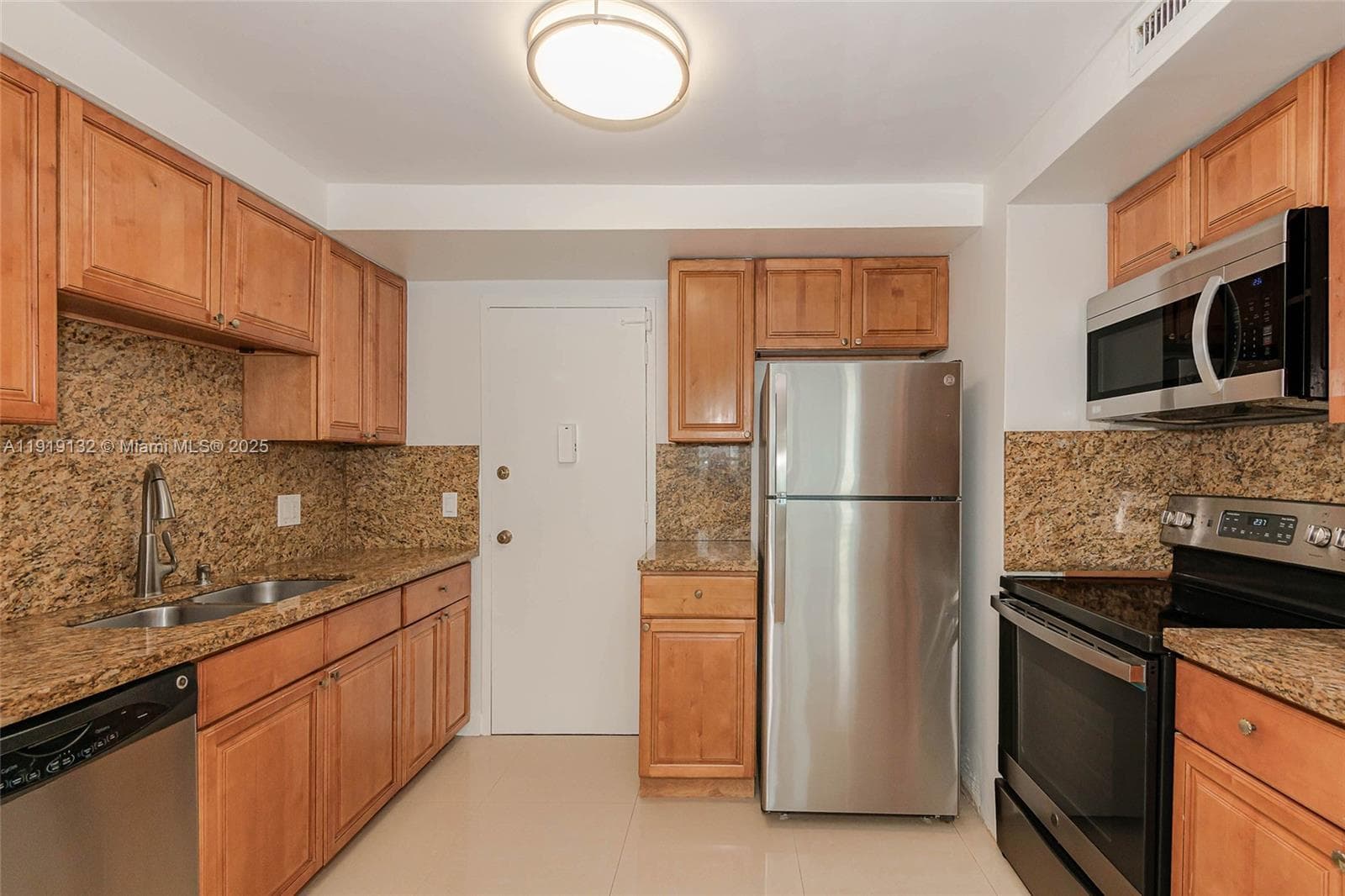 3505 Ocean Dr 1411 photo 11