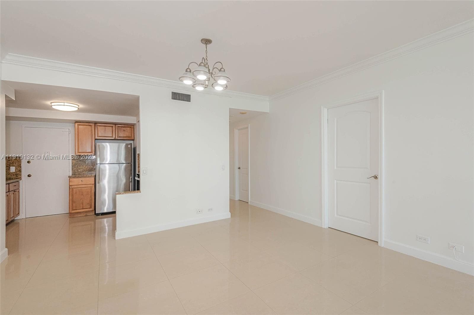 3505 Ocean Dr 1411 photo 8