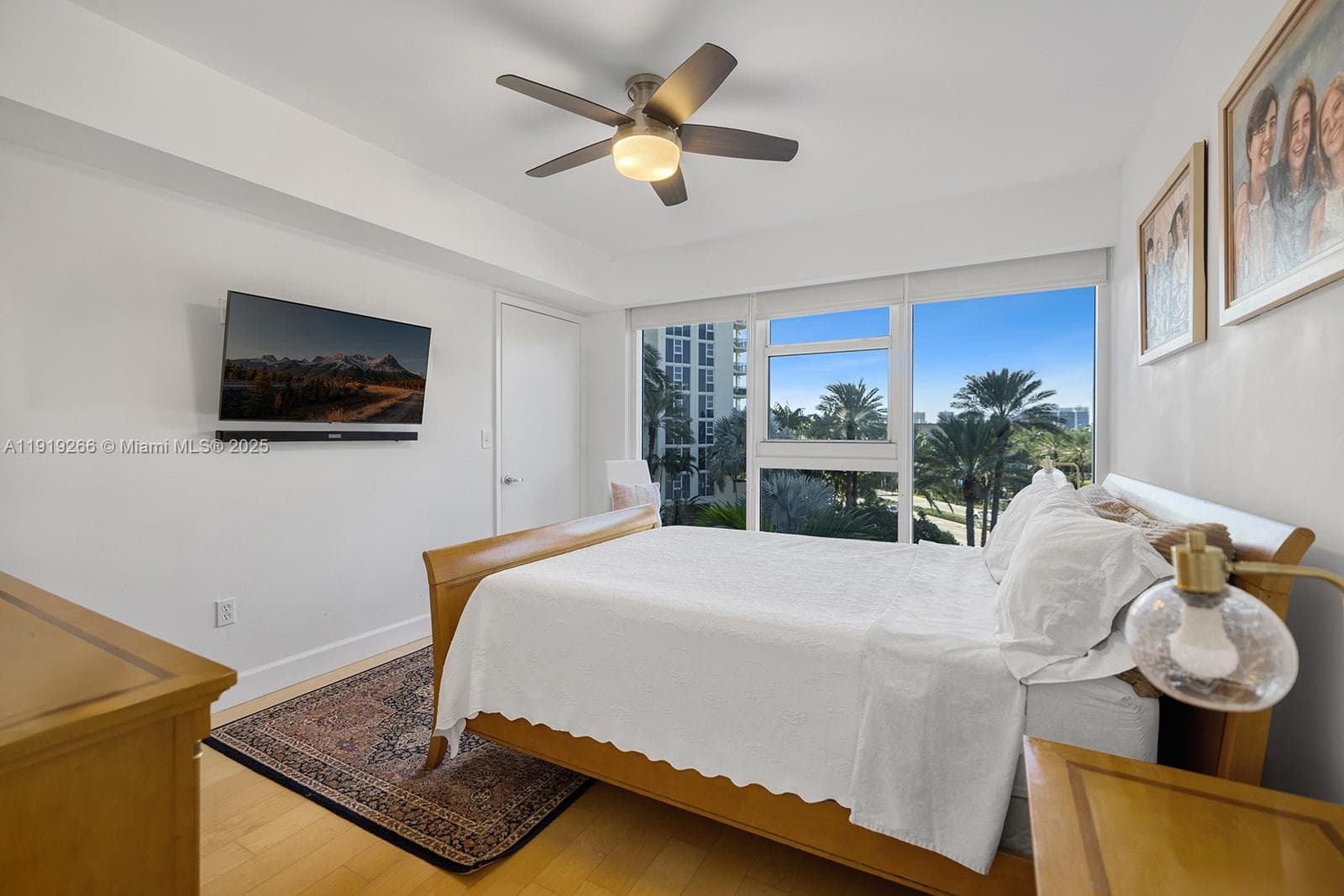 19333 Collins Ave 504 photo 19