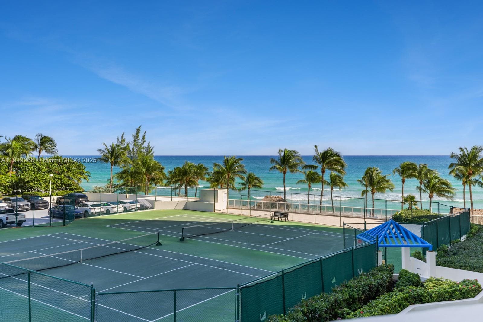 19333 Collins Ave 504 photo 4