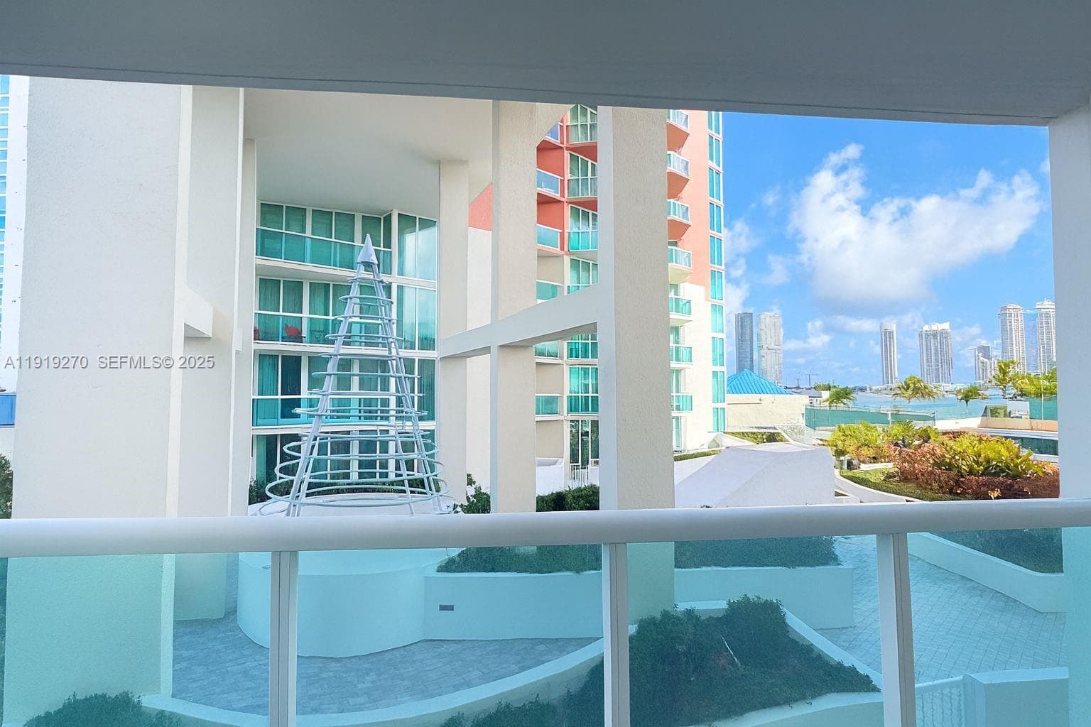 3370 Hidden Bay Dr 511 photo 1