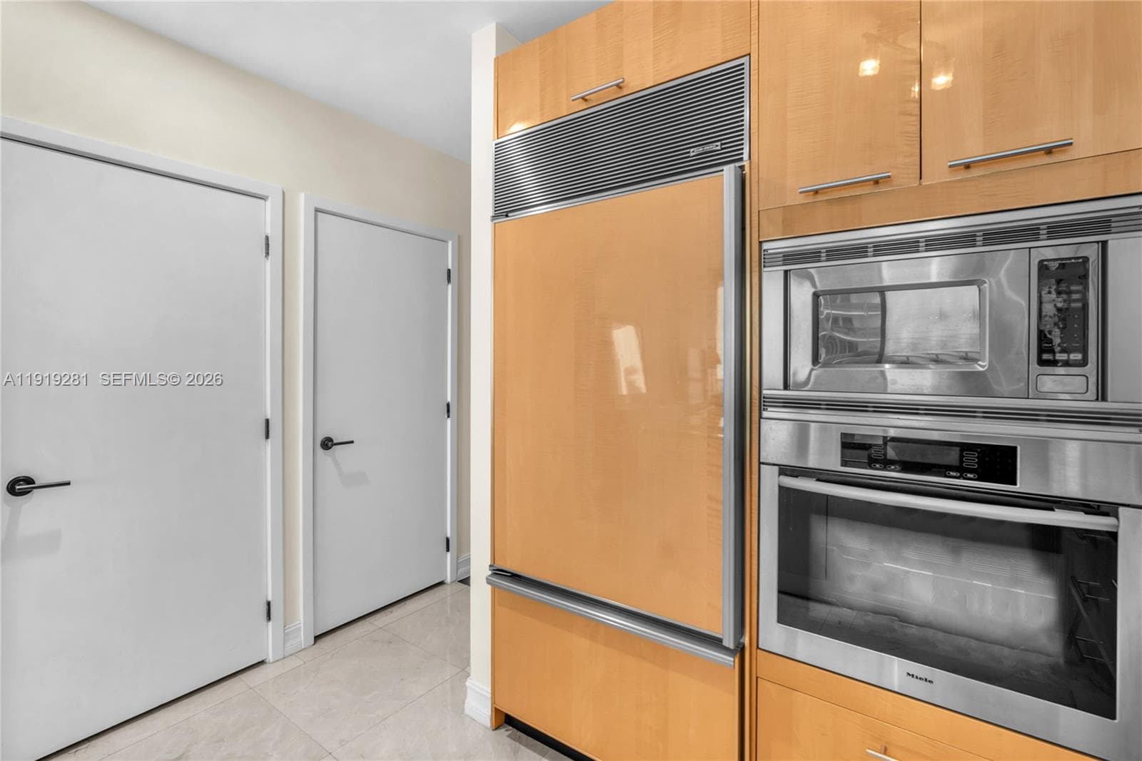 6799 Collins Ave 309 photo 8