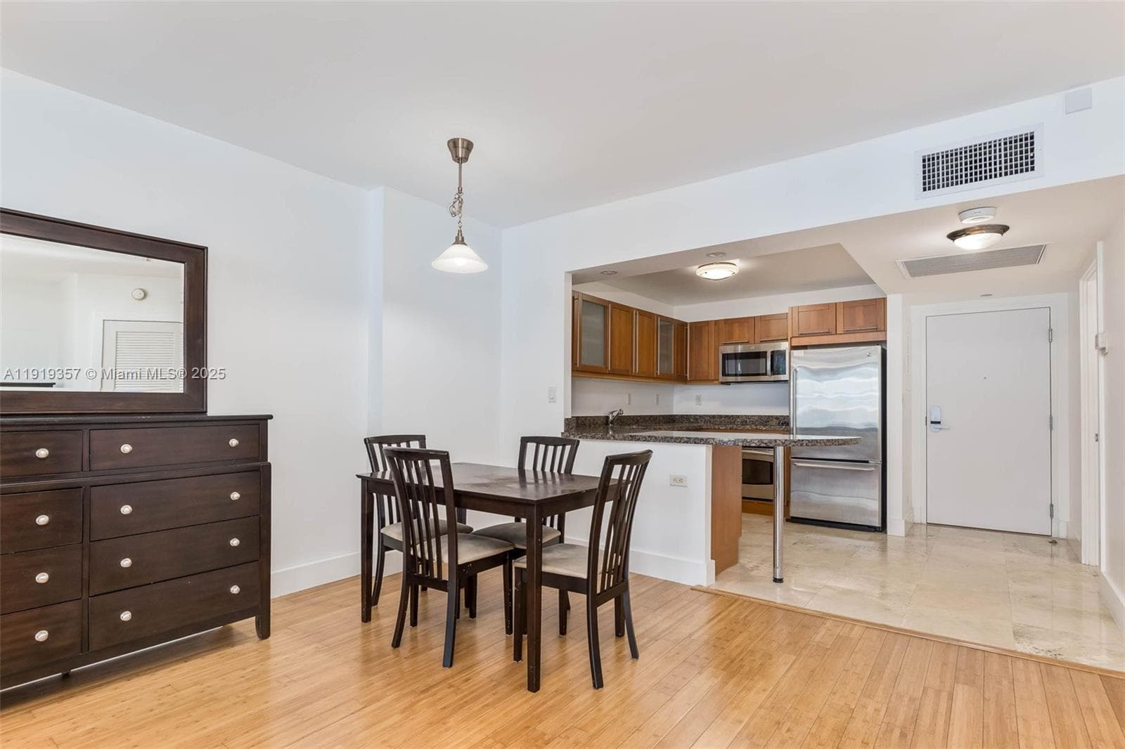 2301 Collins Ave 1512 photo 7