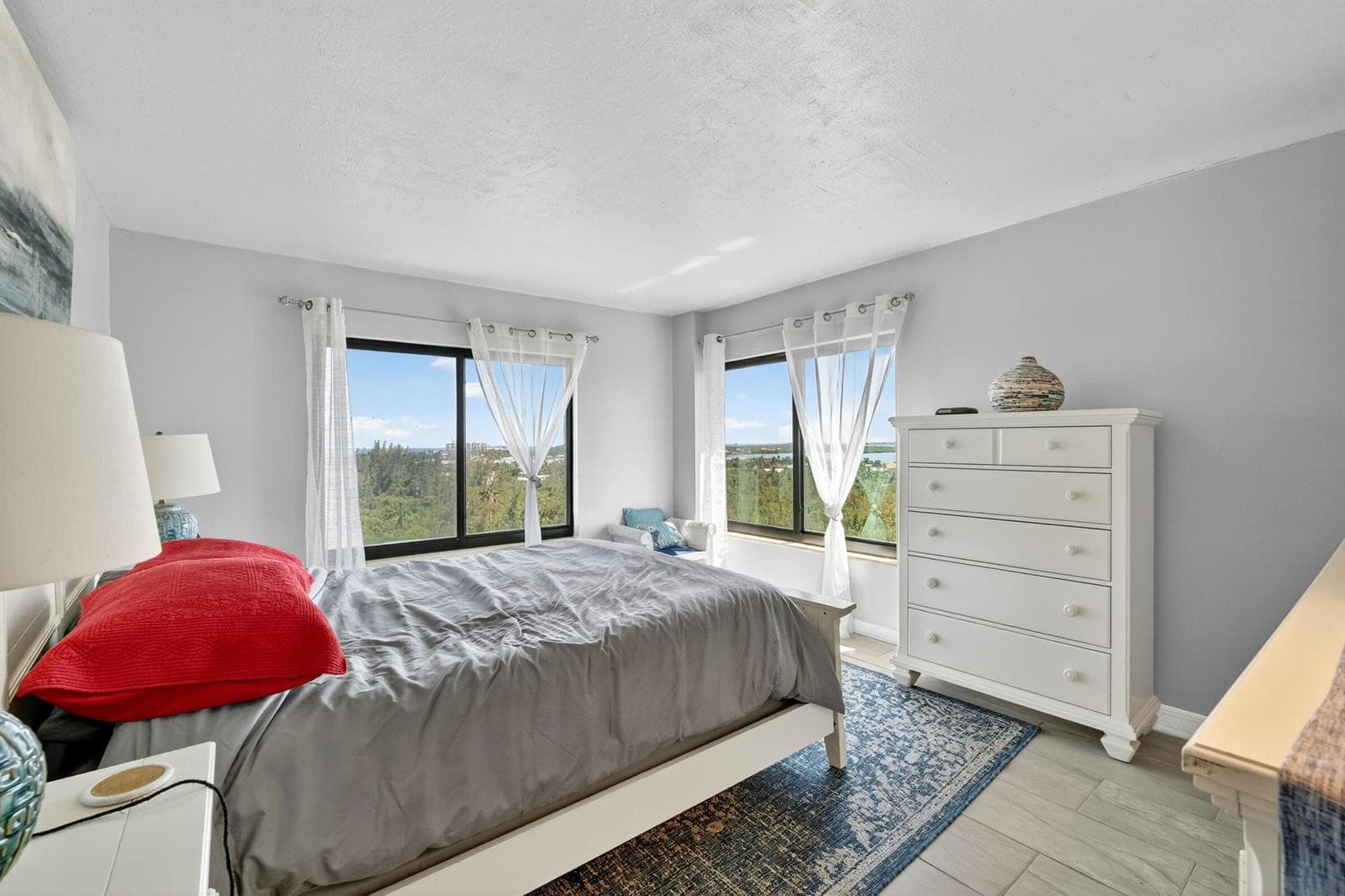 801 S Ocean Drive 910 photo 15