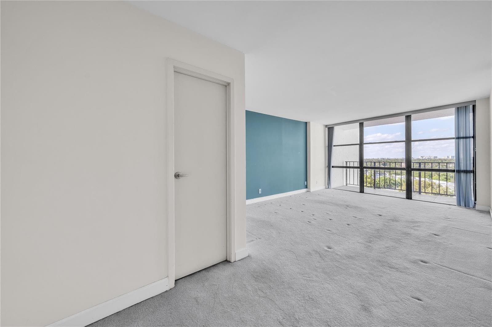 1000 Parkview Drive 925 photo 19