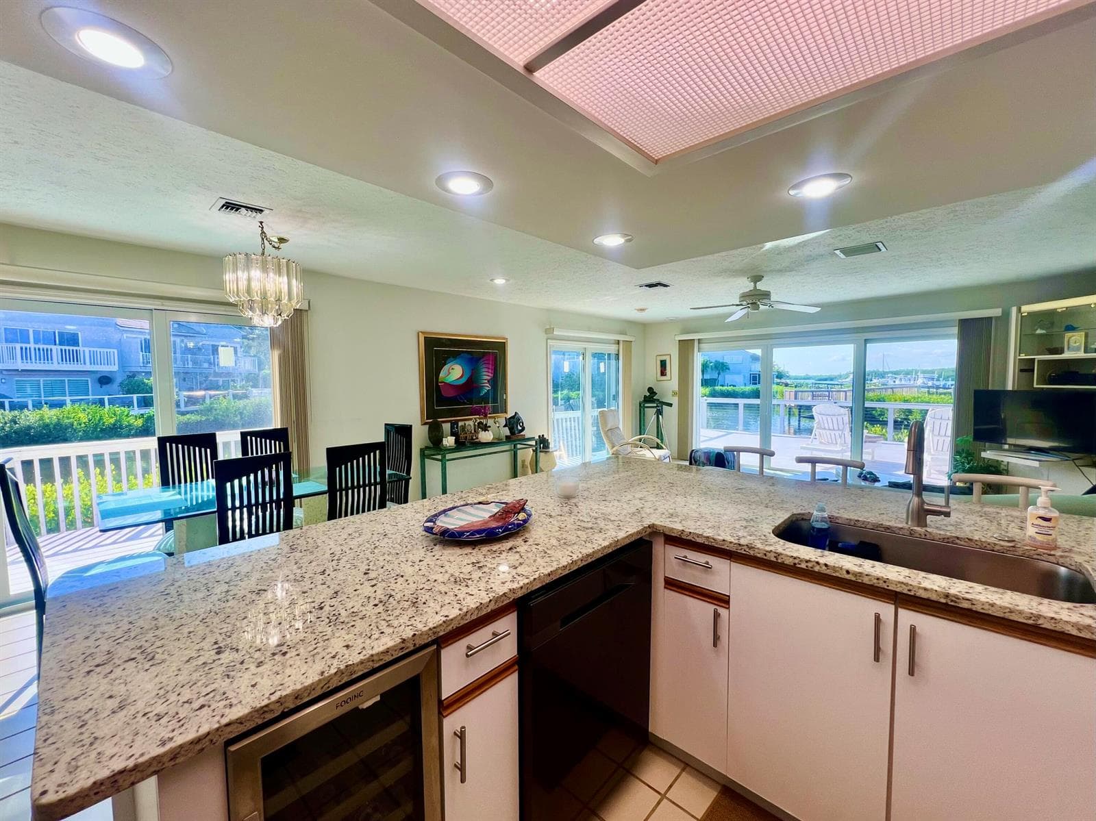 2486 Harbour Cove Drive photo 2