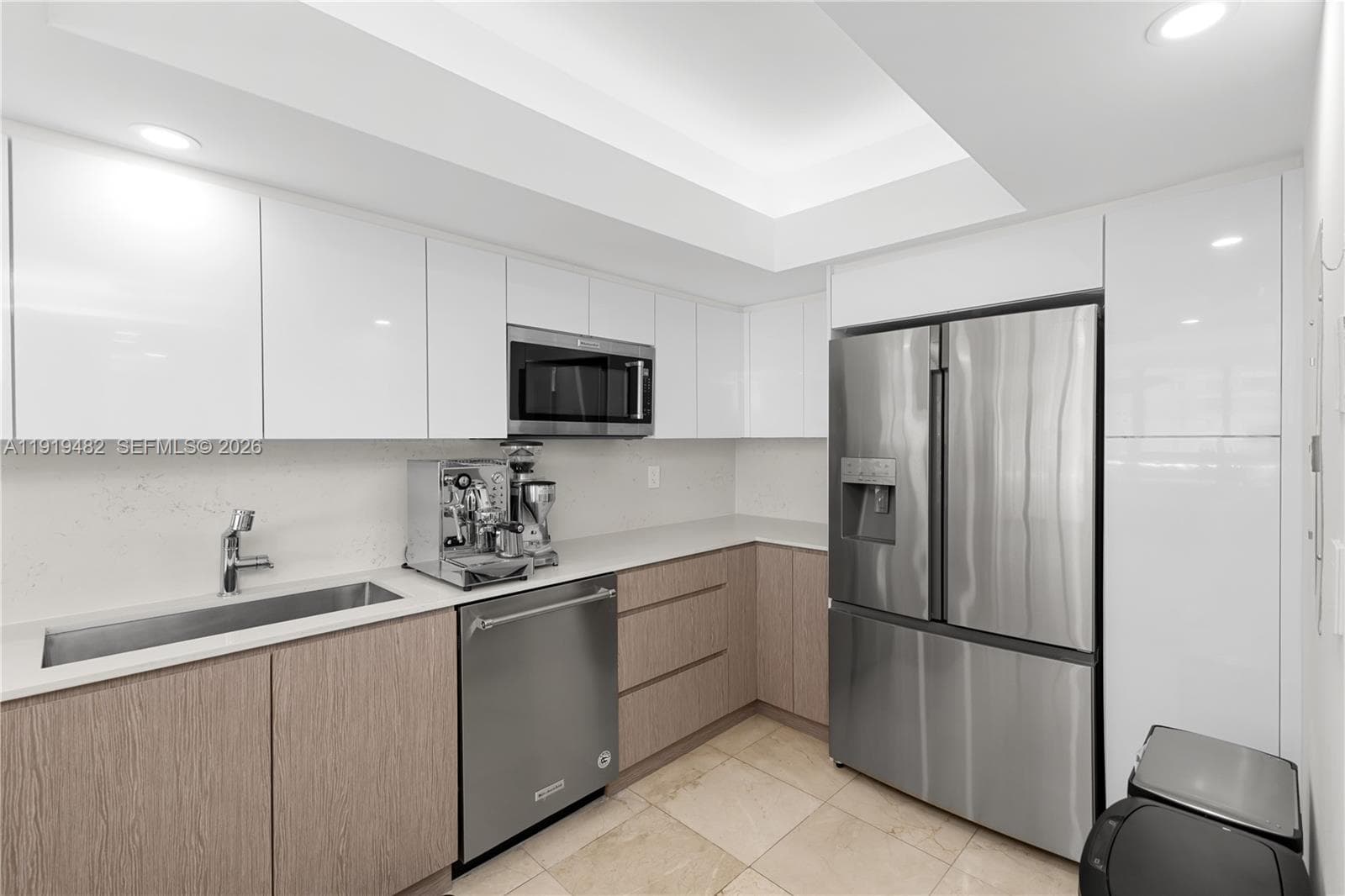 520 Brickell Key Dr A1207 photo 9