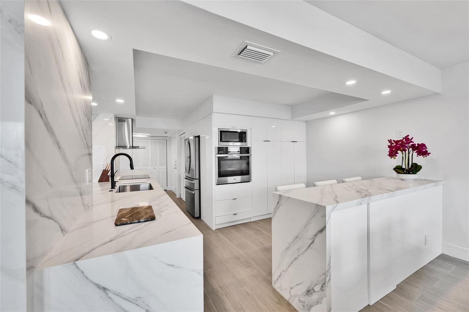 5100 N Ocean Boulevard 1016 photo 1