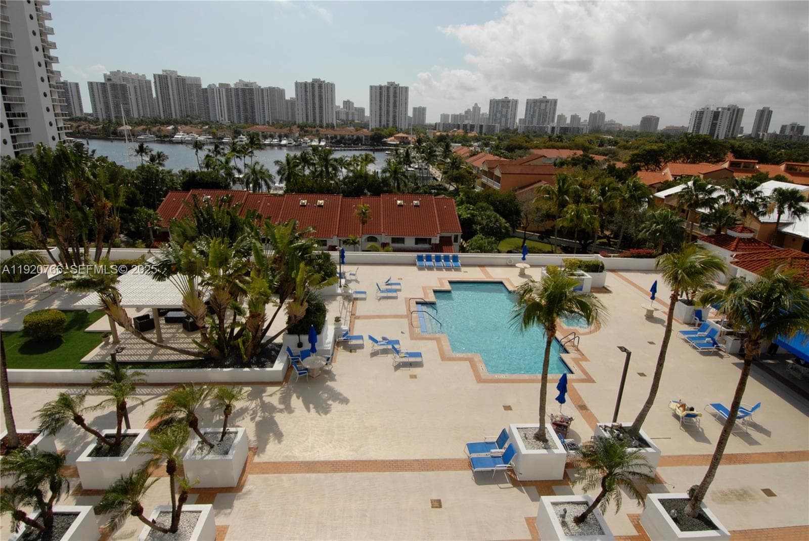 3600 Yacht Club Dr 1204 photo 17