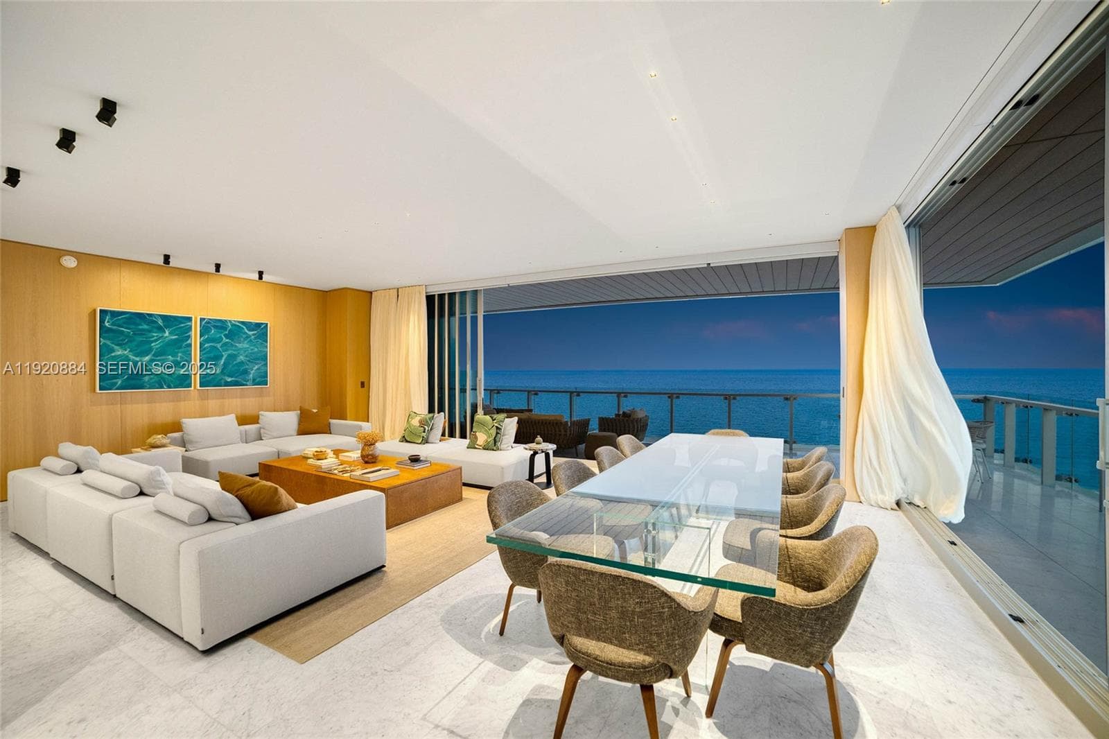 5775 Collins Ave 1501 photo 3
