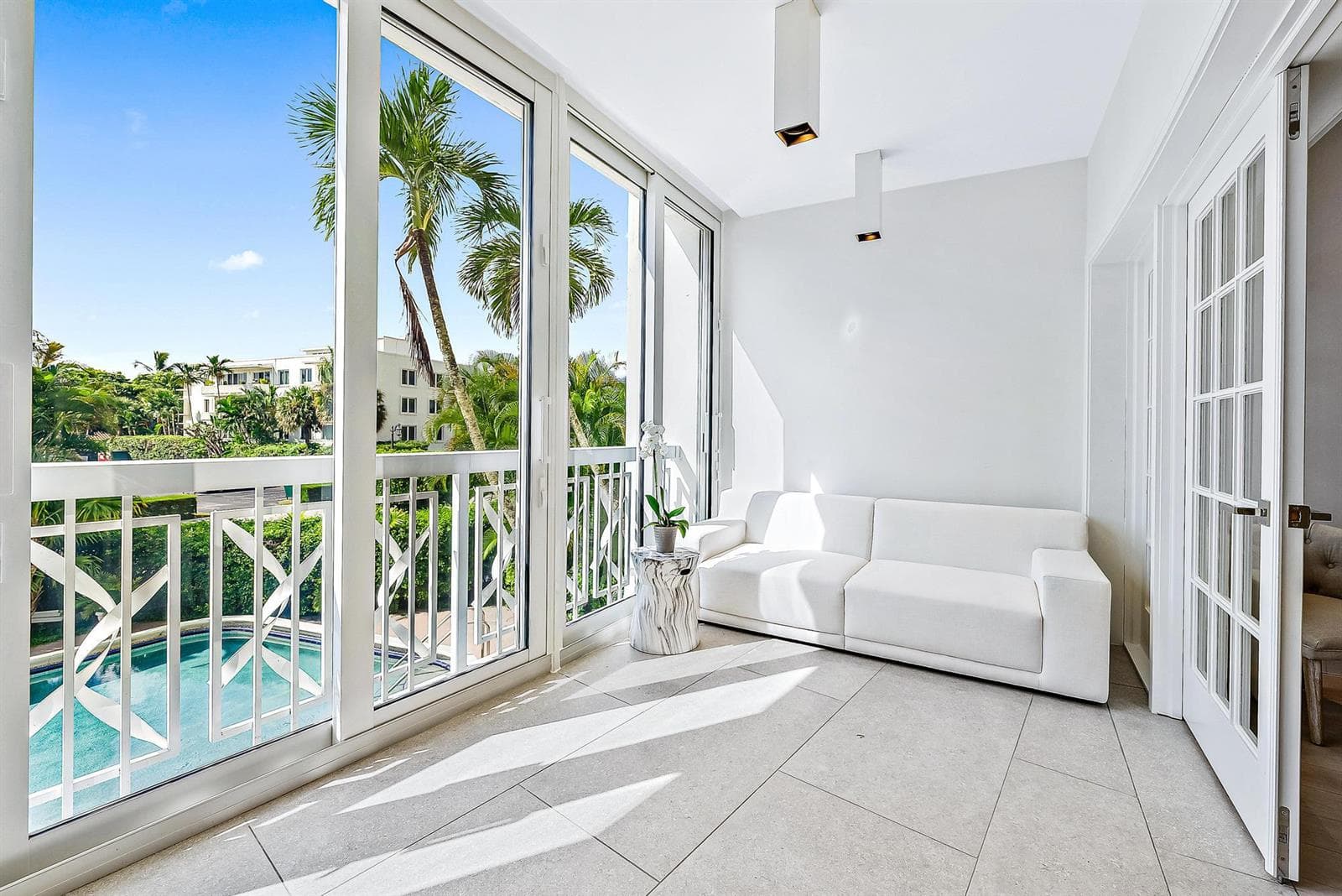 389 S Lake Drive 2g photo 13