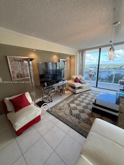 20505 E Country Club Dr 1036 photo 14