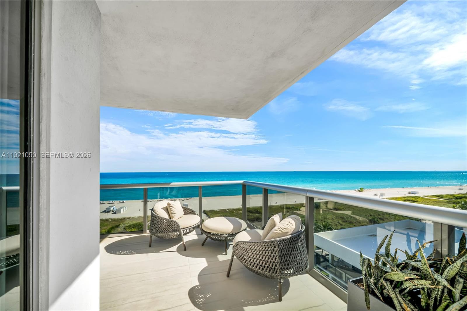 5875 Collins Ave 902 photo 23