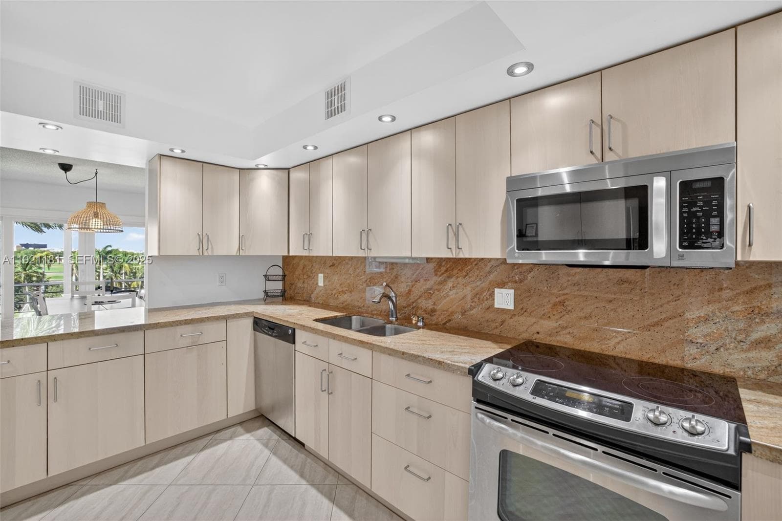 200 Diplomat Pkwy 531 photo 14
