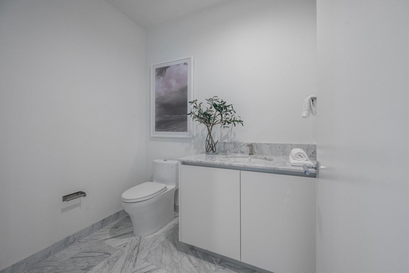 1333 S Flagler Drive 2201 photo 16