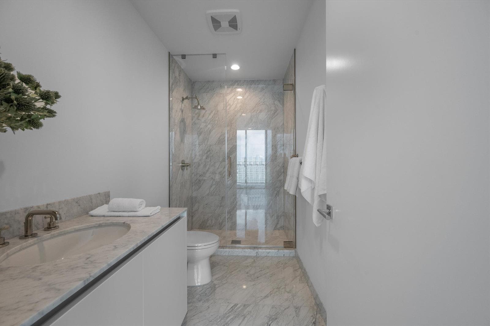 1333 S Flagler Drive 2201 photo 18