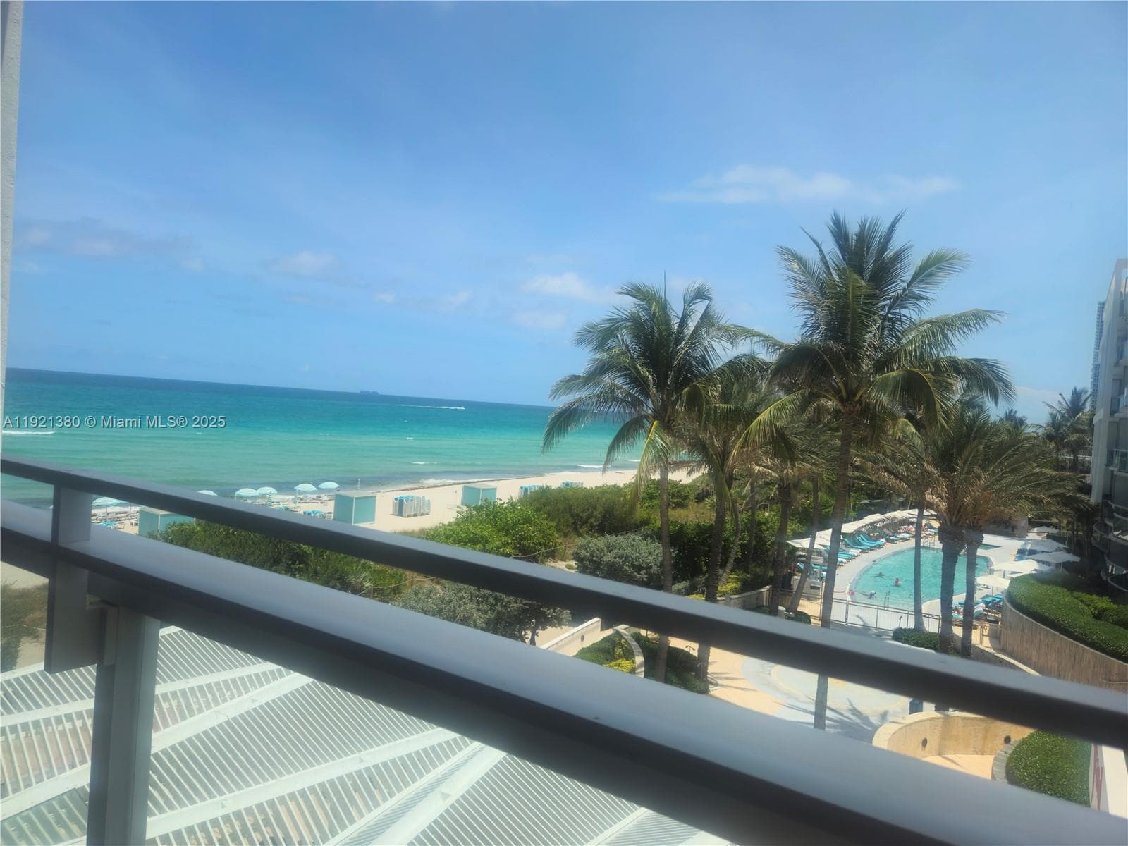 6801 Collins Ave 320 photo 1