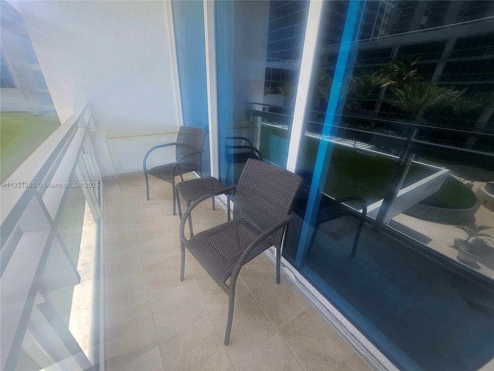 6801 Collins Ave 320 photo 10
