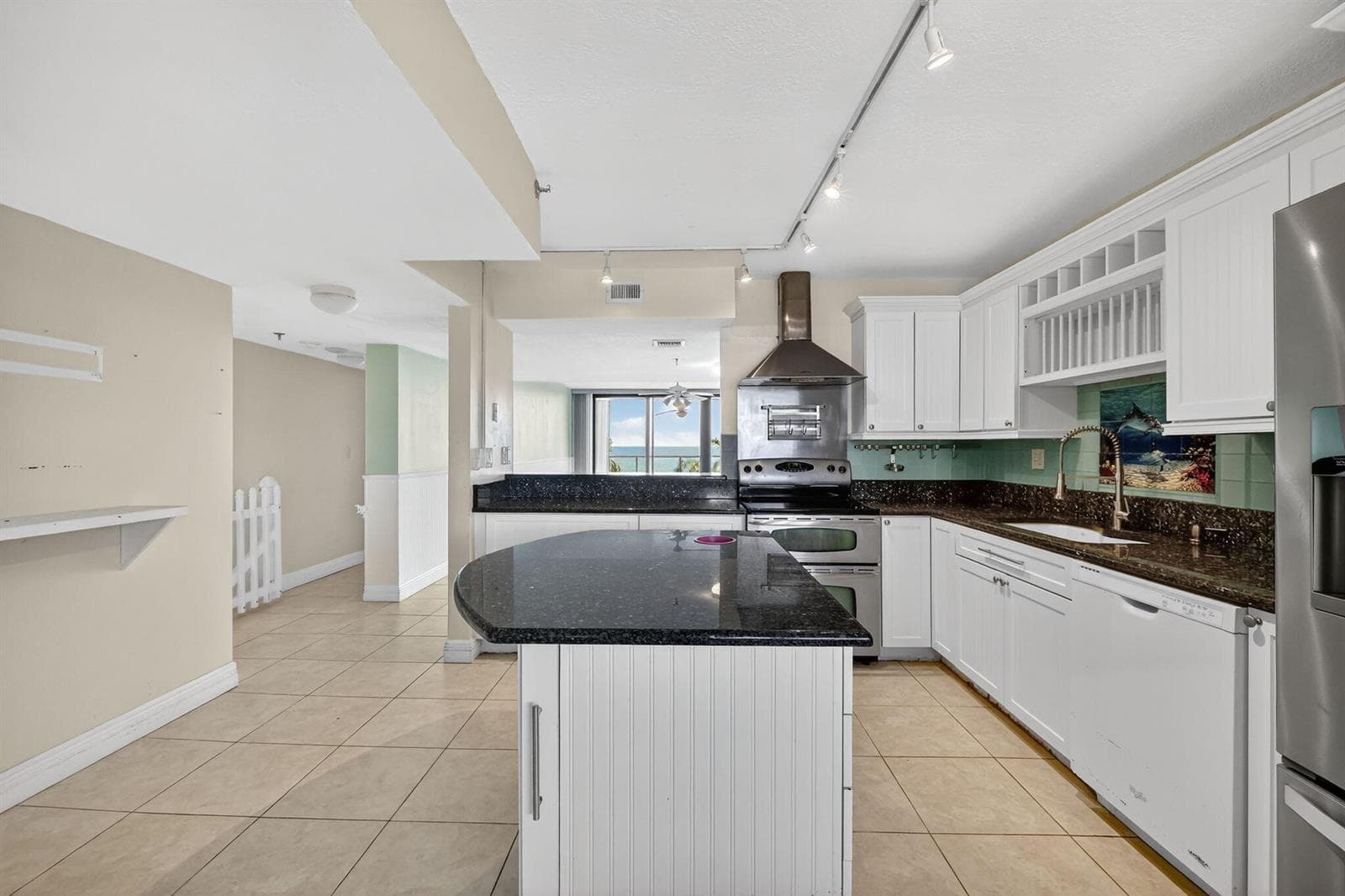 355 S Ocean Drive F-405 photo 9