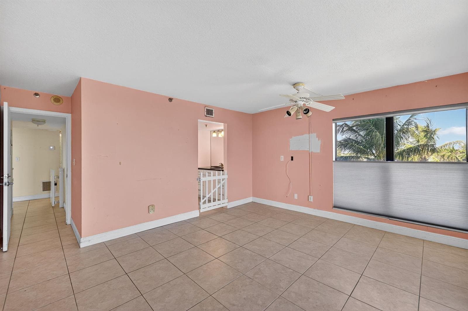 355 S Ocean Drive F-405 photo 25