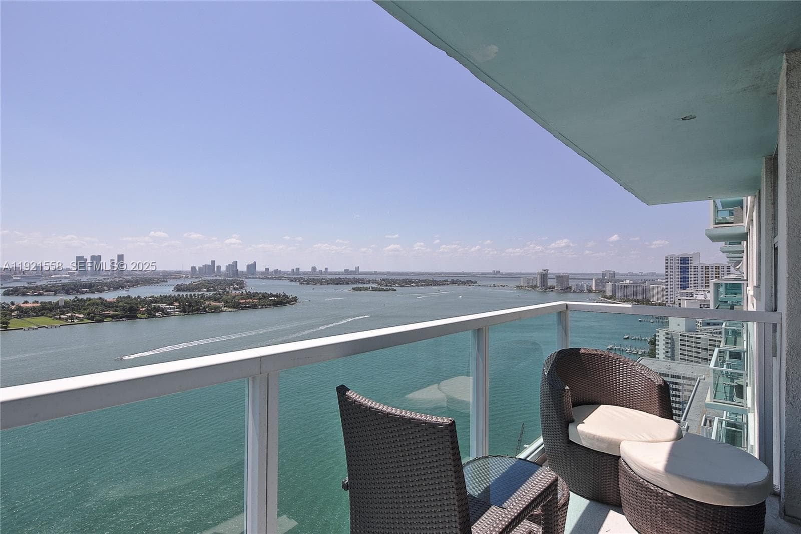 650 West Ave 2801 photo 4
