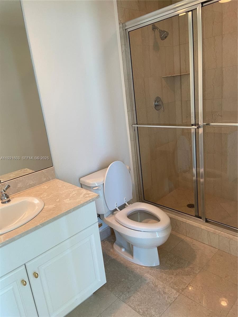 3370 Hidden Bay Dr 1914 photo 13