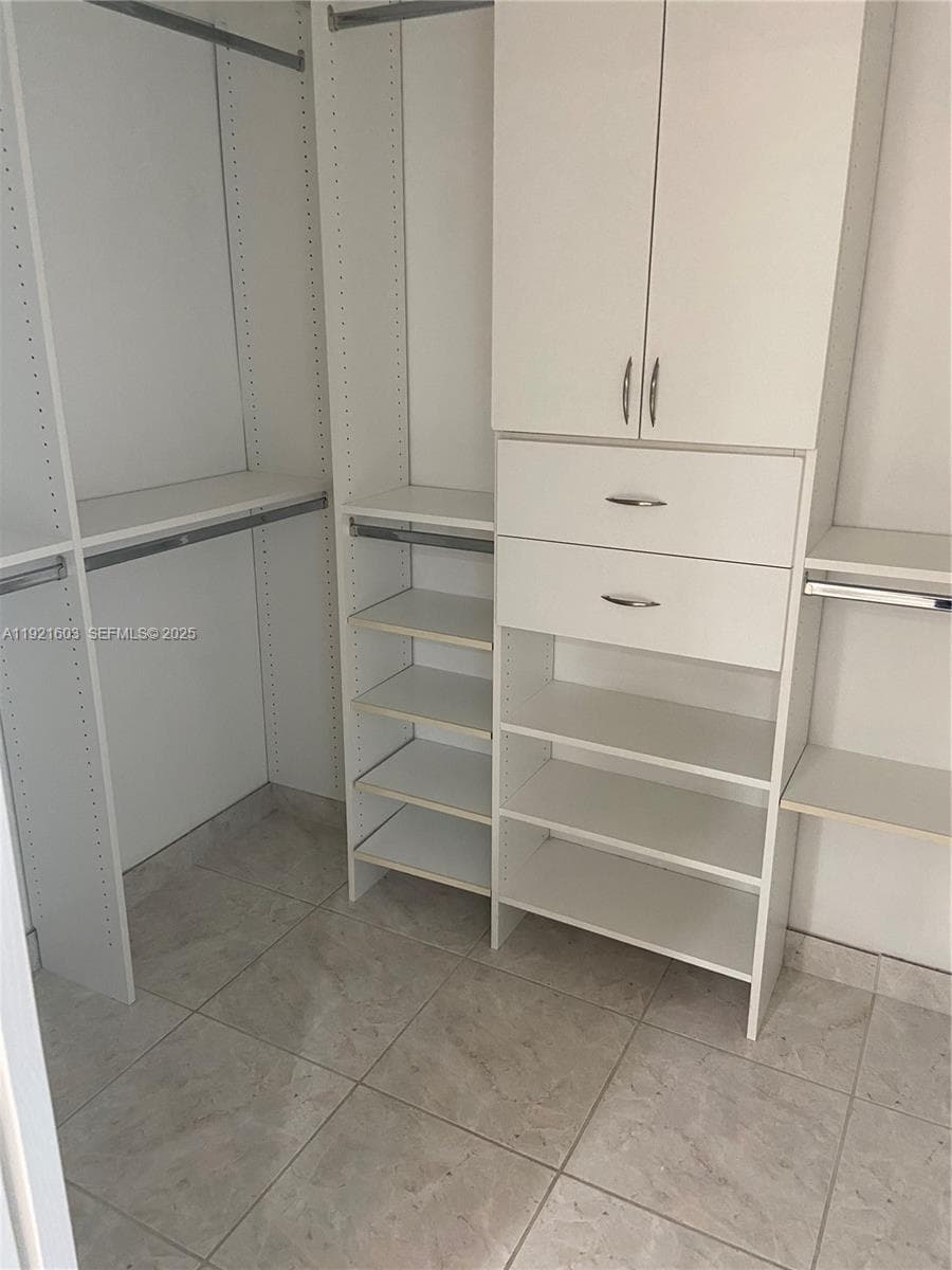 3370 Hidden Bay Dr 1914 photo 10
