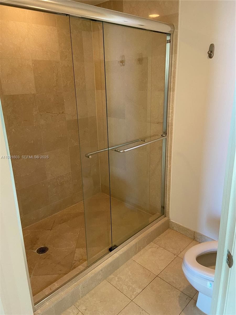 3370 Hidden Bay Dr 1914 photo 11