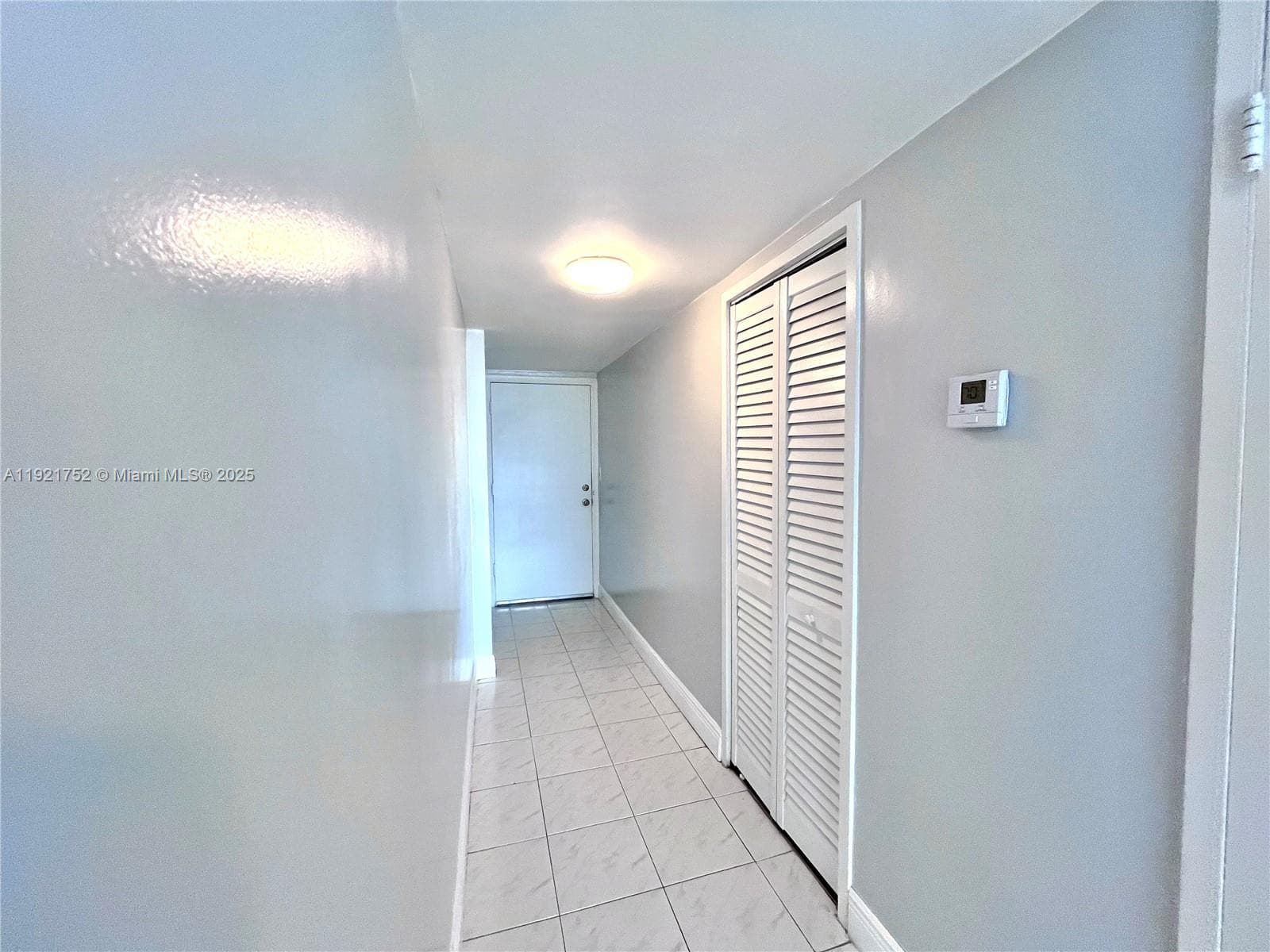3660 166th St 505 photo 17