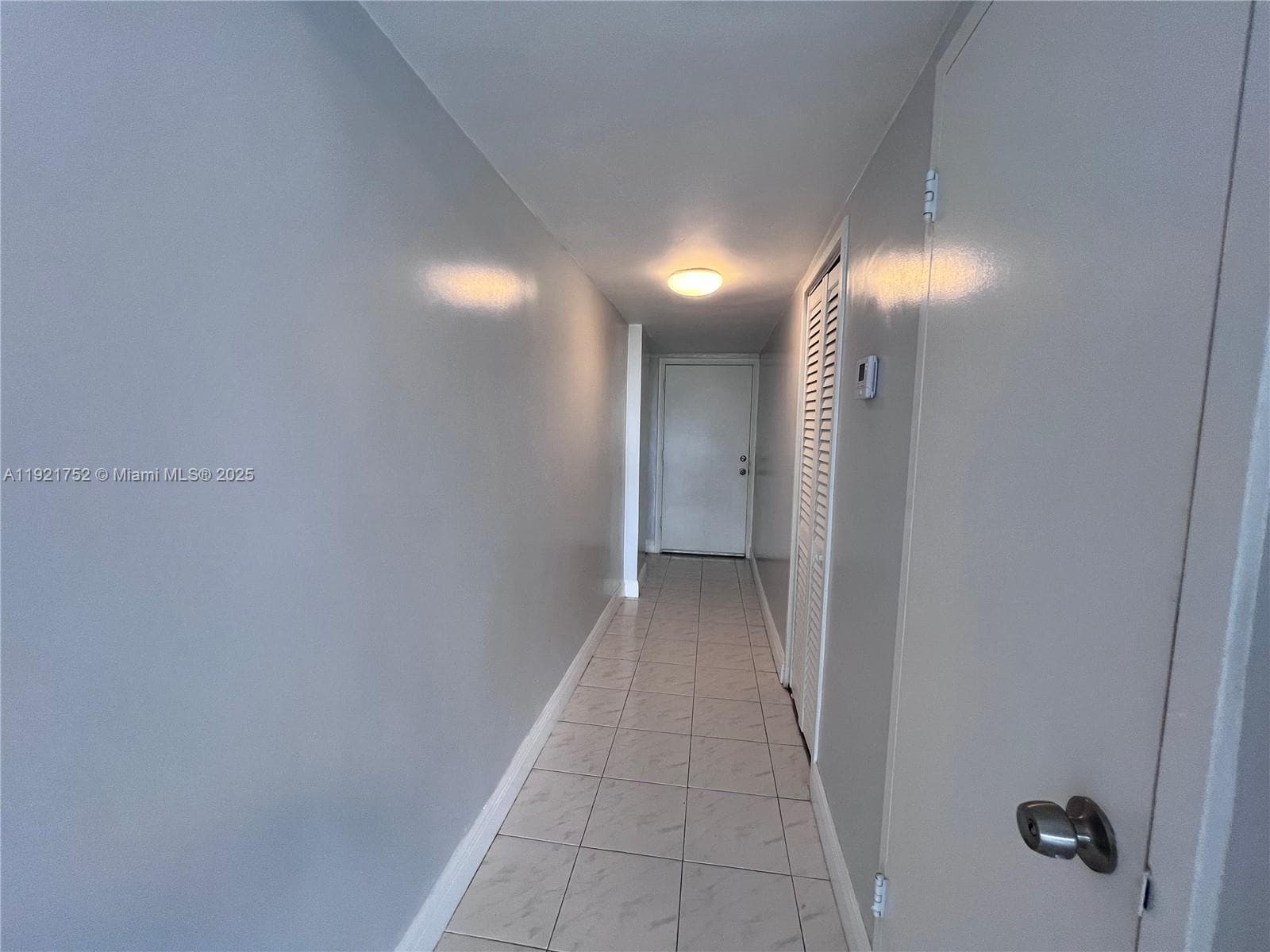 3660 166th St 505 photo 16