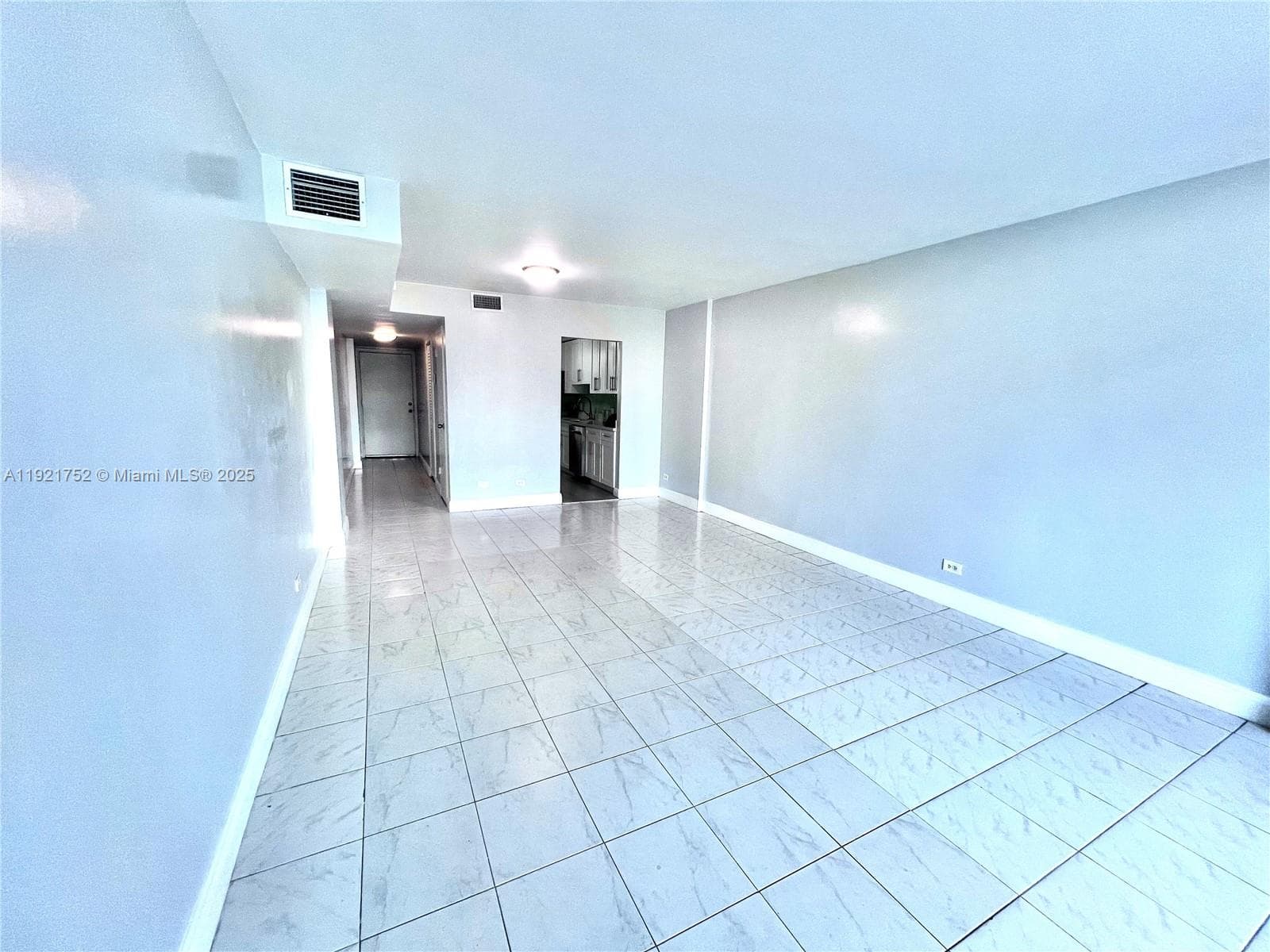 3660 166th St 505 photo 8