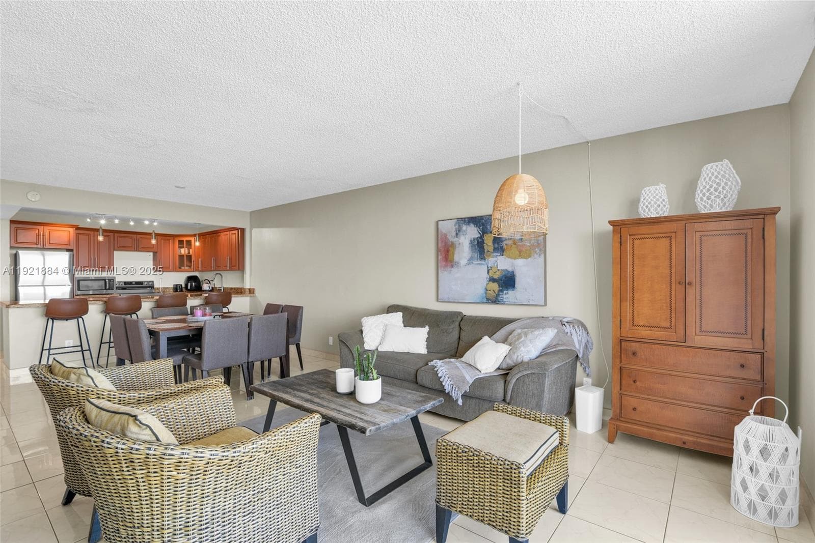2500 Parkview Dr 2411 photo 23