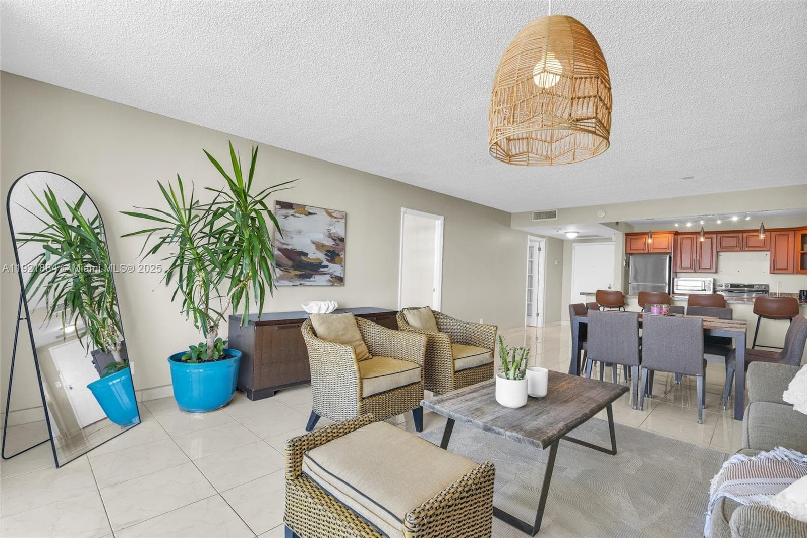 2500 Parkview Dr 2411 photo 24