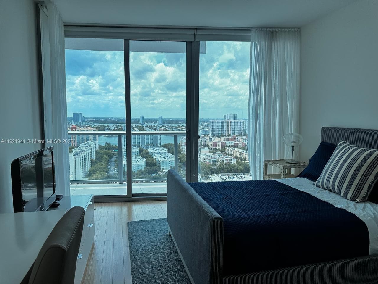 17001 Collins Ave 2601 photo 17