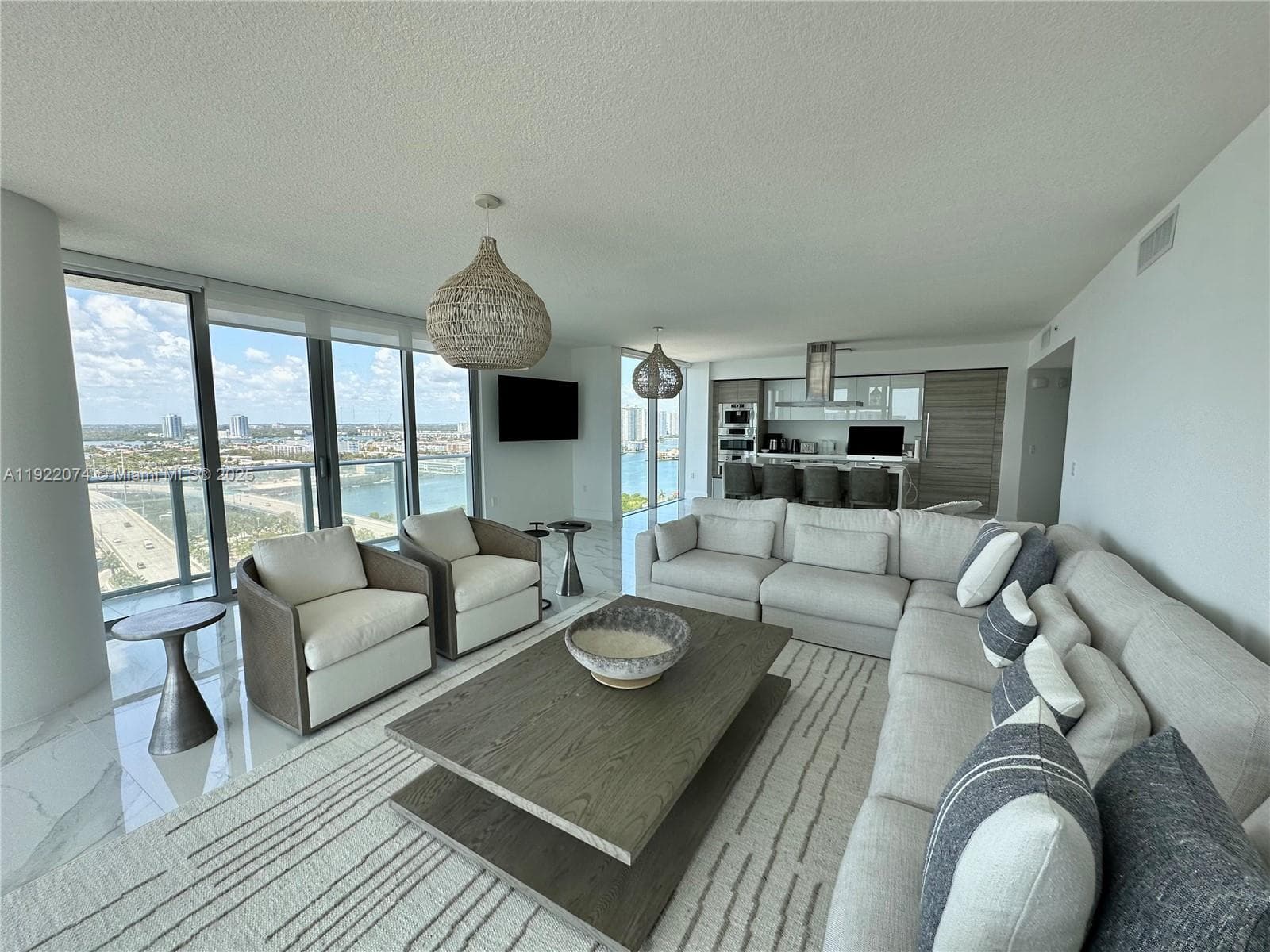 330 Sunny Isles Blvd 5-2002 photo 23
