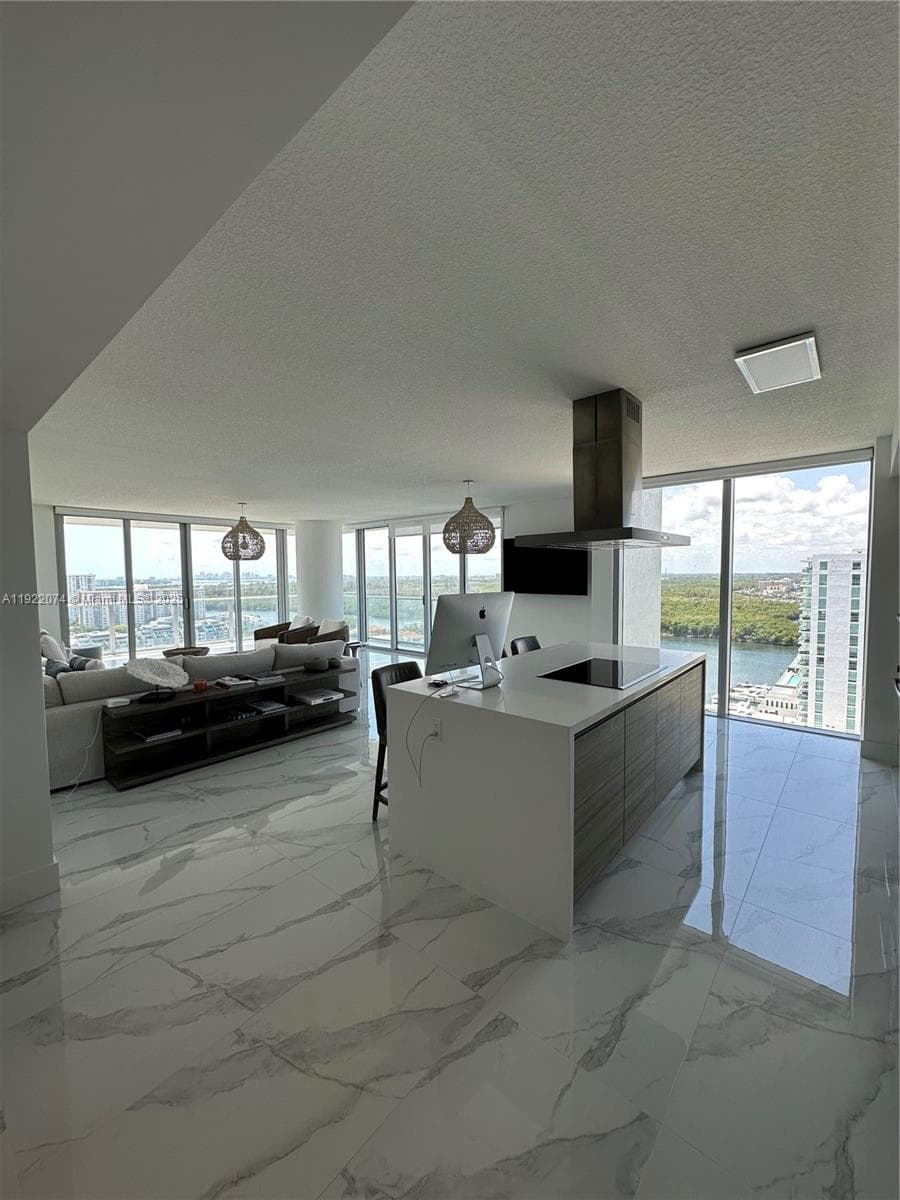 330 Sunny Isles Blvd 5-2002 photo 19