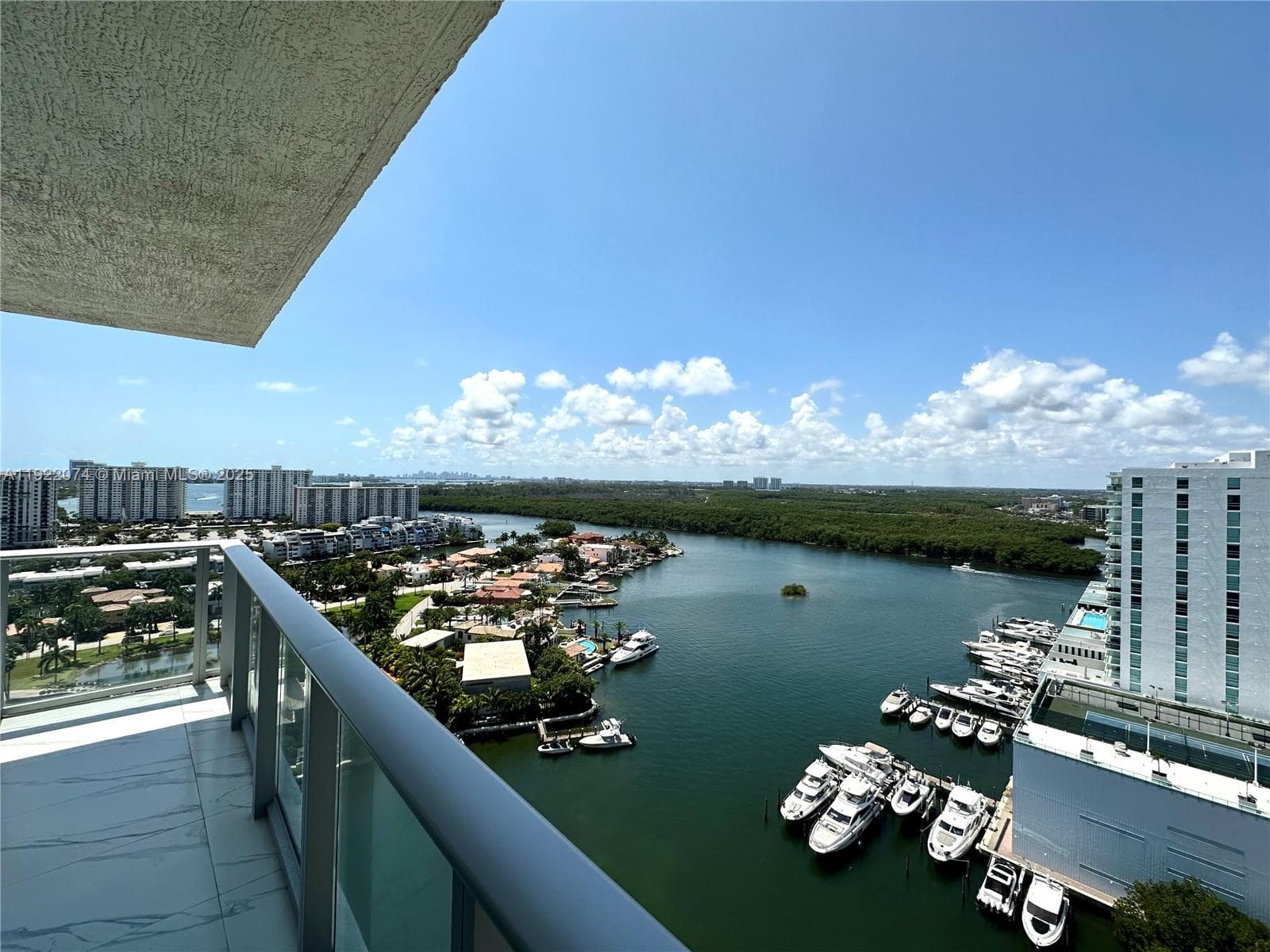 330 Sunny Isles Blvd 5-2002 photo 25