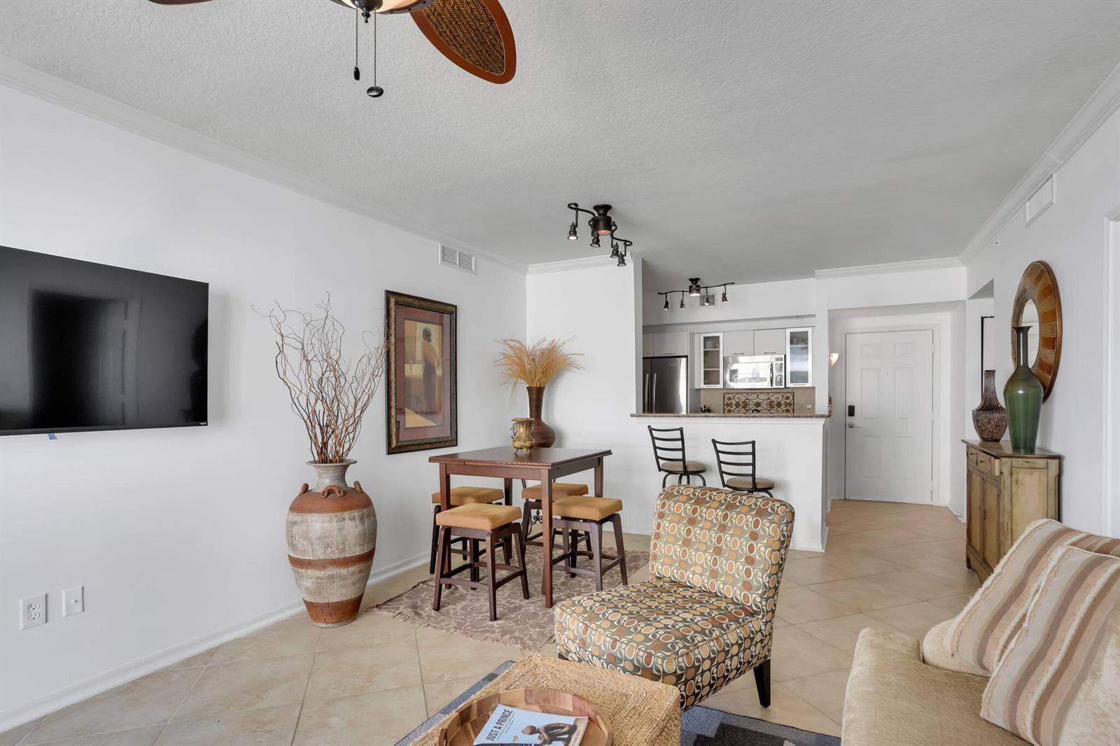 625 Casa Loma Boulevard 1103 photo 7