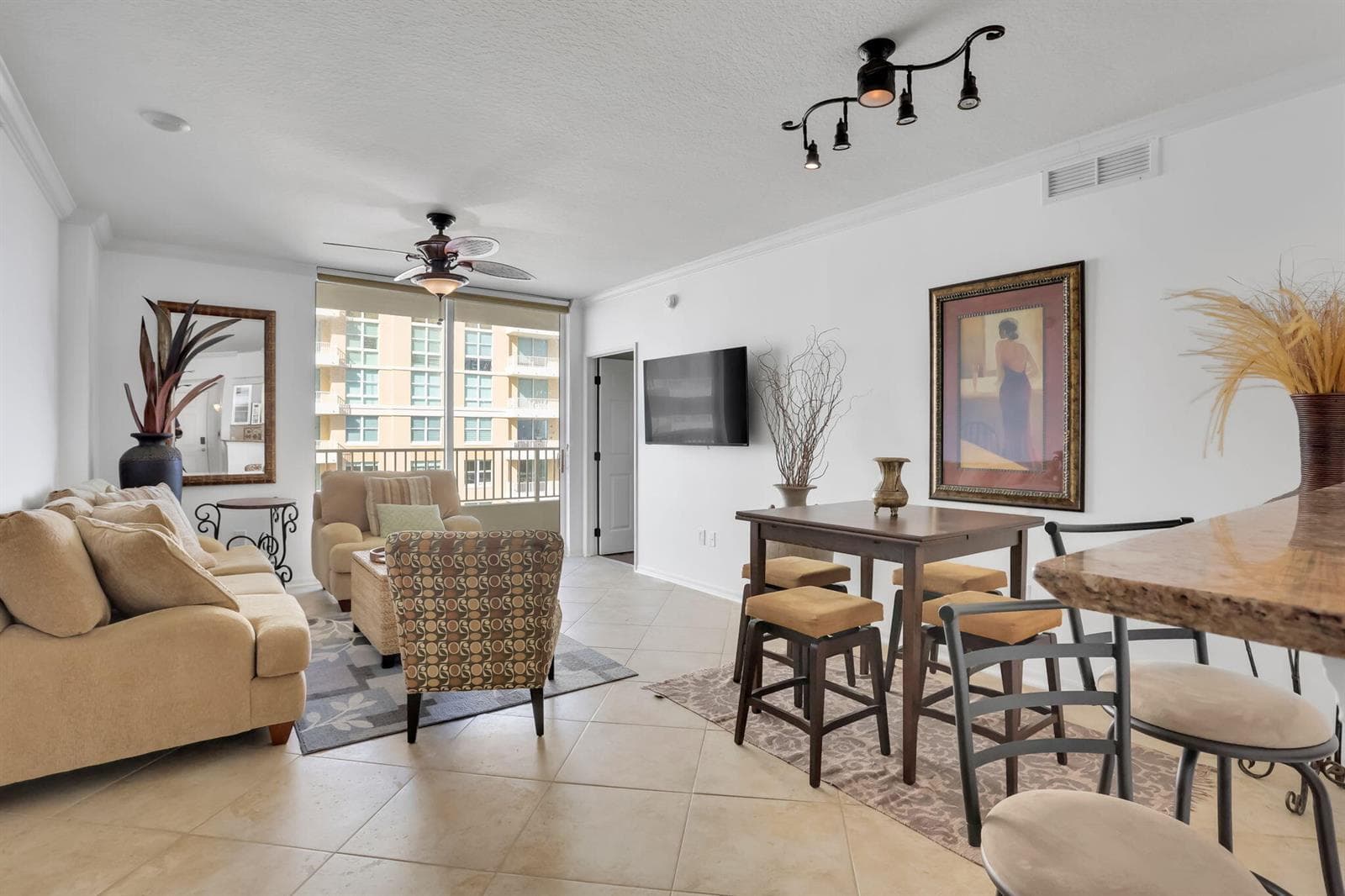 625 Casa Loma Boulevard 1103 photo 1