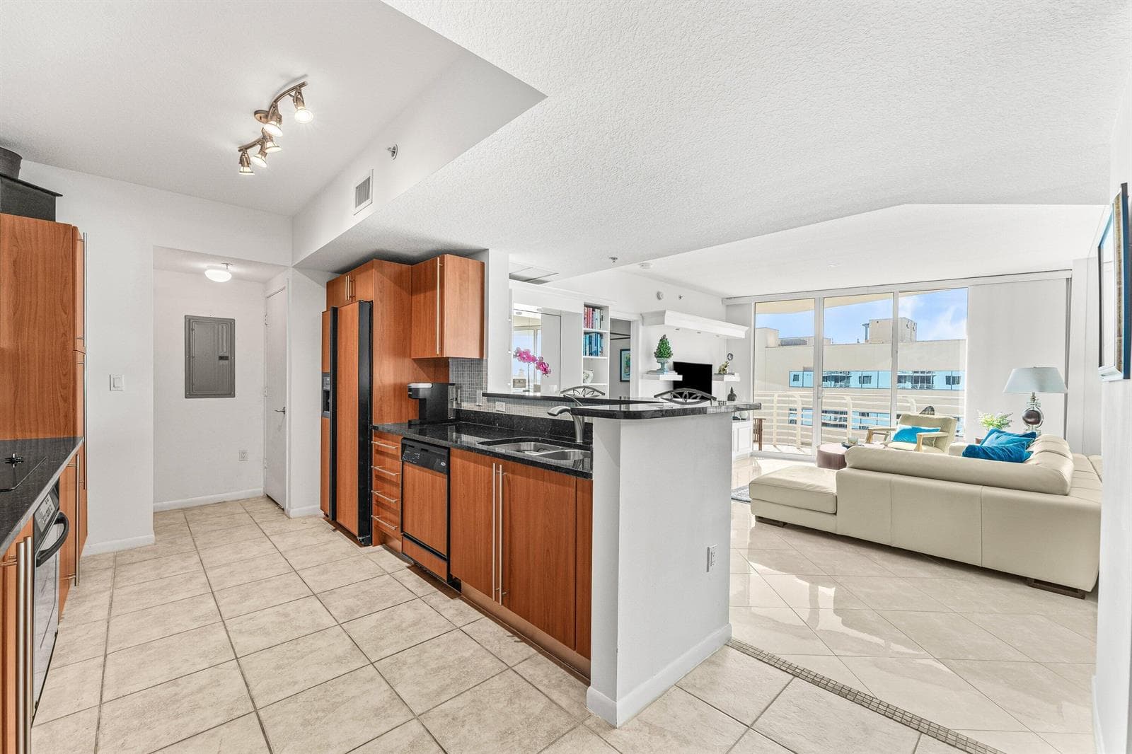 1551 N Flagler Drive 1415 photo 16