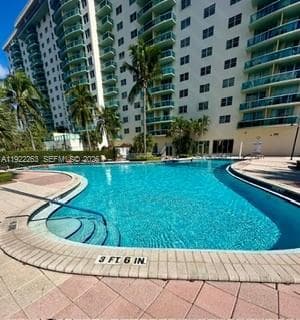 19390 Collins Ave 414 photo 22
