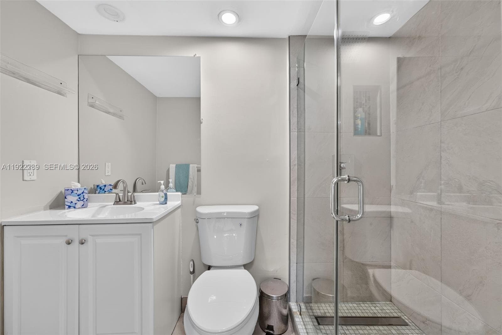 300 Layne Blvd 303 photo 15