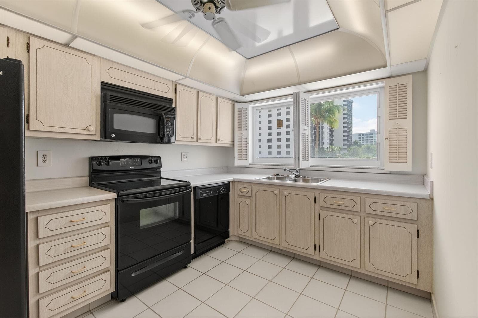 3300 S Ocean Boulevard 320-c photo 17