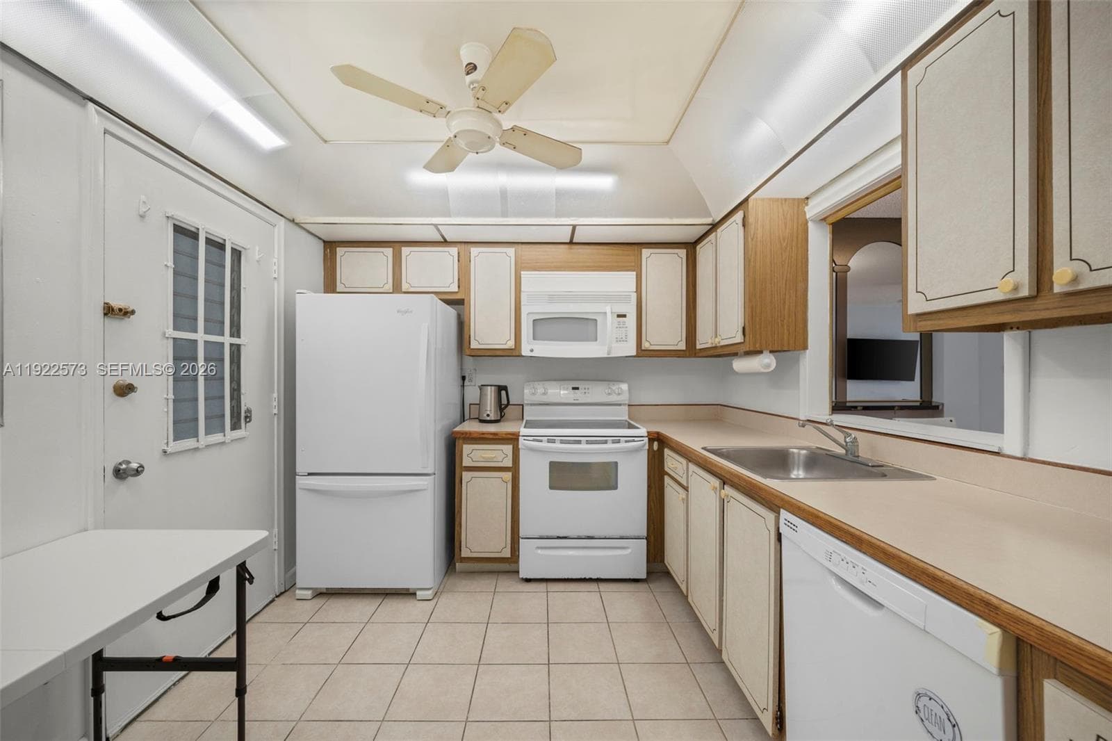3551 NE 169th St 212 photo 7