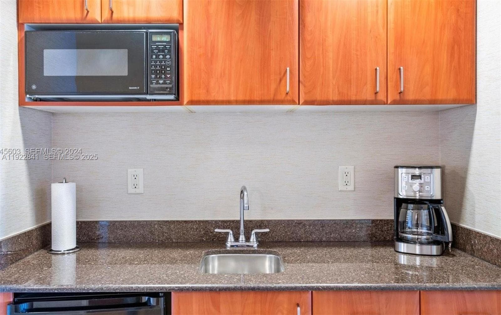 18001 Collins Ave 717 photo 12