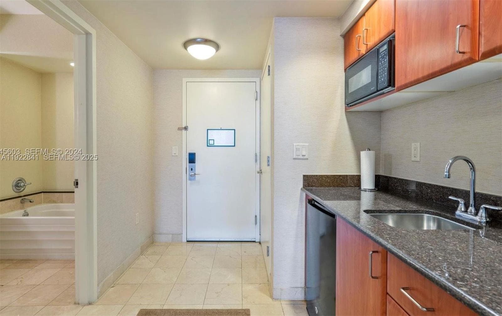 18001 Collins Ave 717 photo 7