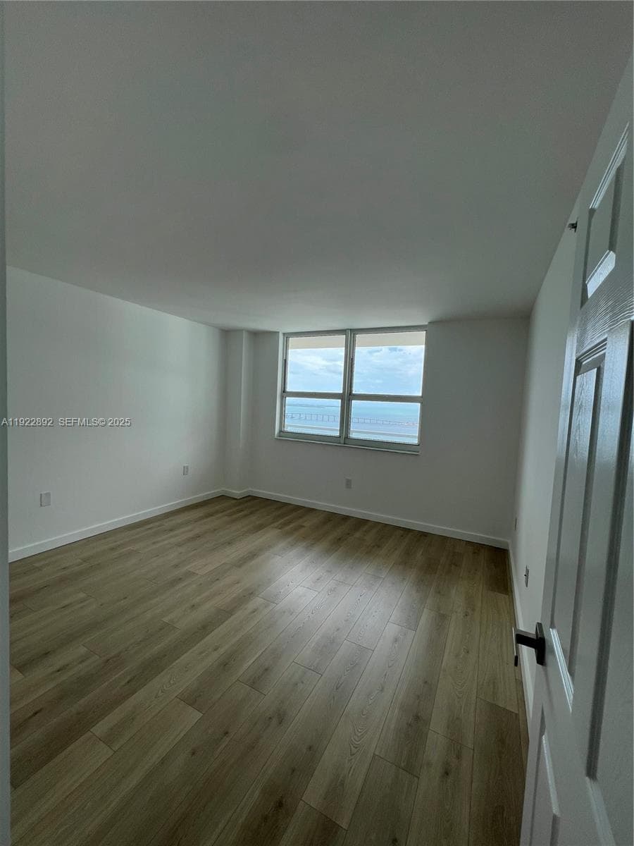 1155 Brickell Bay Dr 3205 photo 11