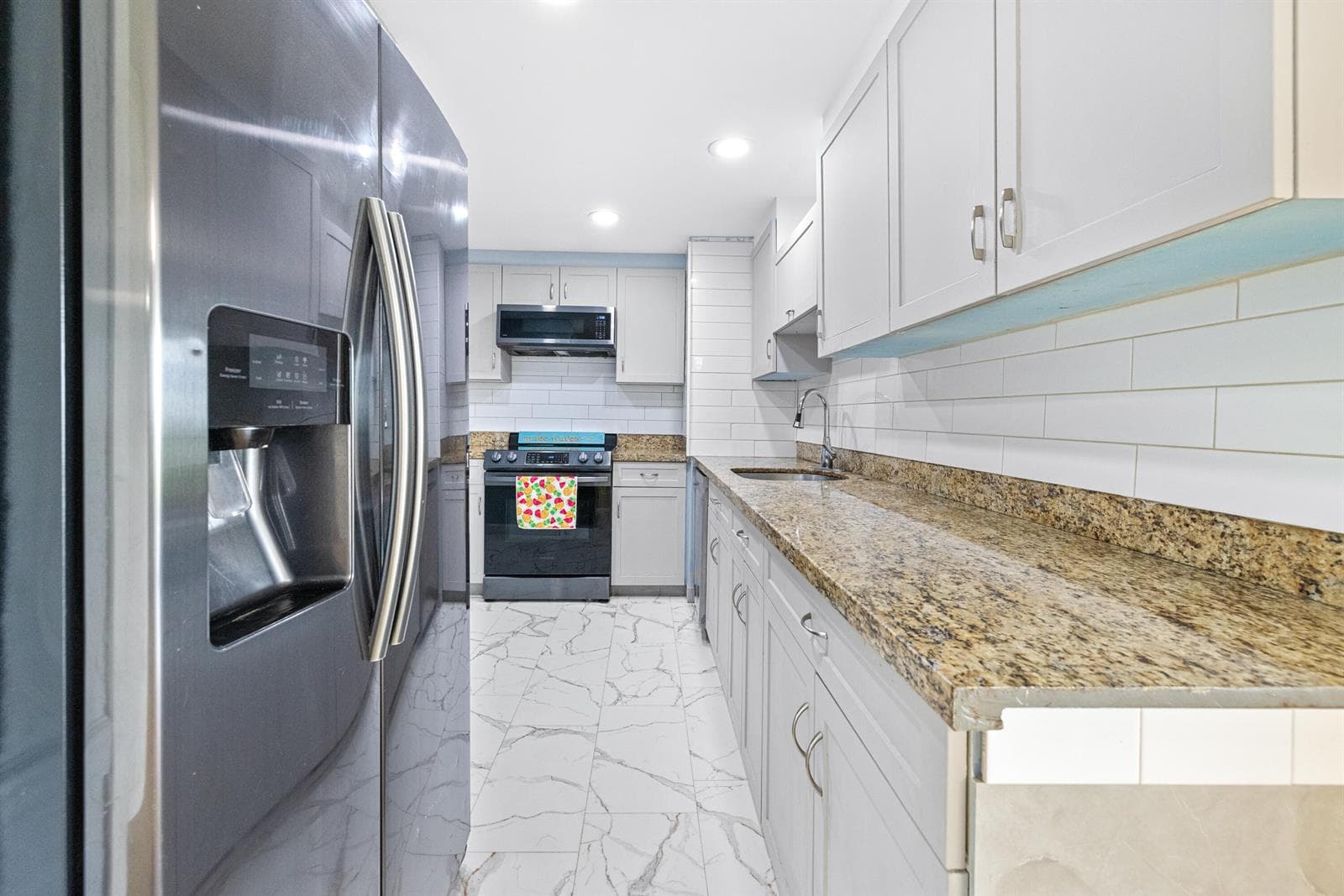 5600 N Flagler Drive 407 photo 13