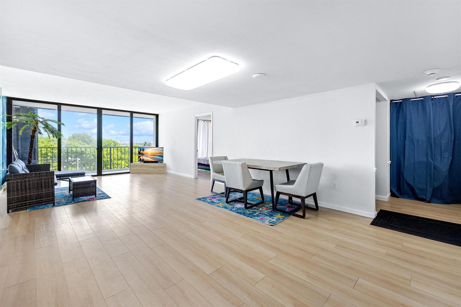 5600 N Flagler Drive 407 photo 4