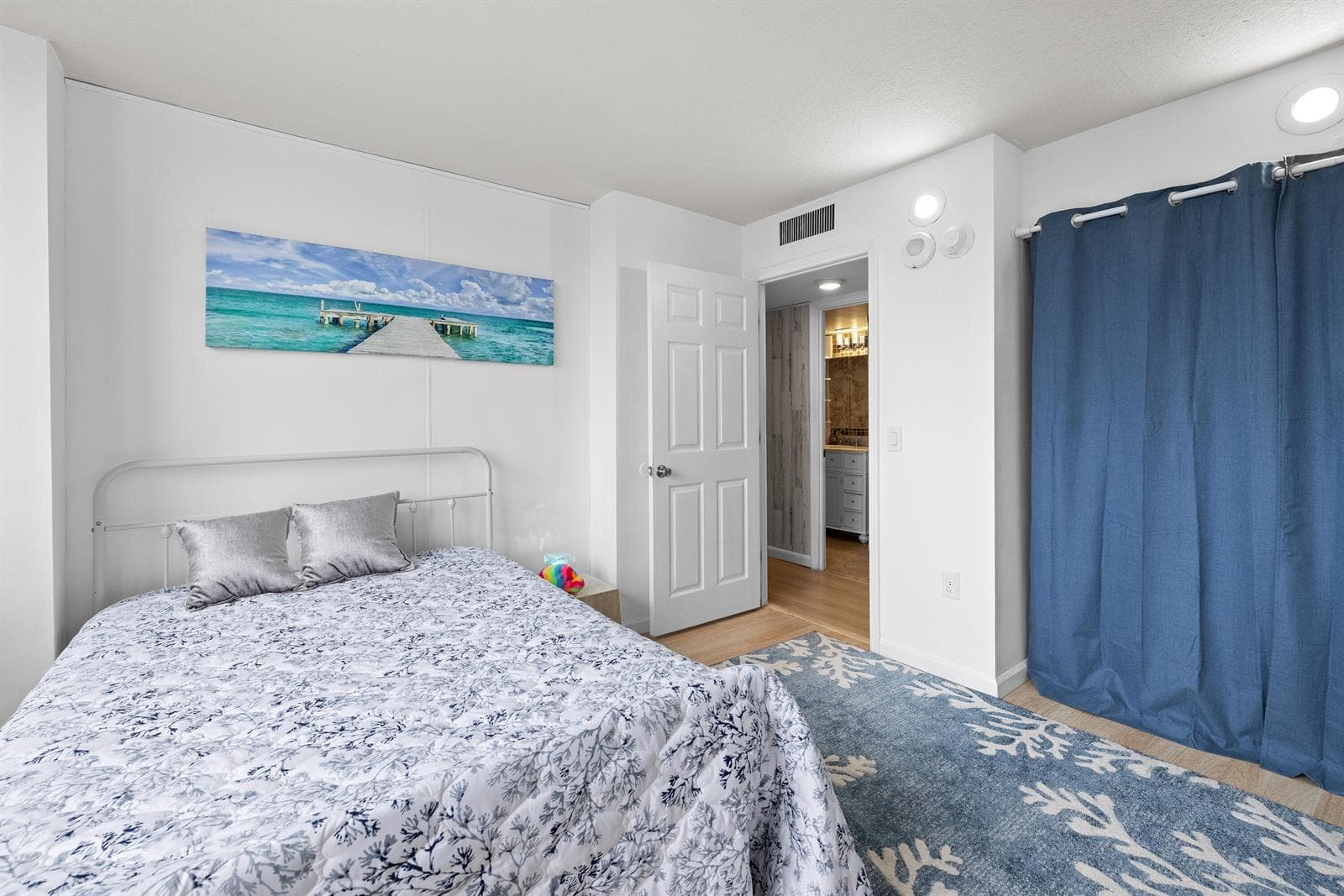 5600 N Flagler Drive 407 photo 25